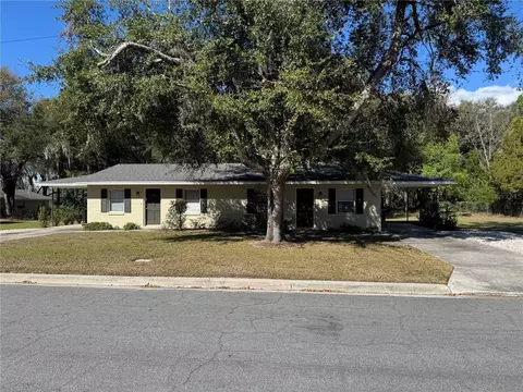 511 Oak Ave, Mount Dora, FL 32757
