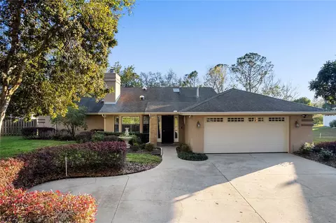 33333 Somerset Dr, Leesburg, FL 34788