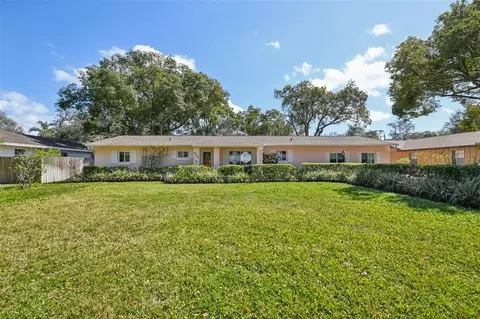 215 Forrest Dr, Sanford, FL 32773