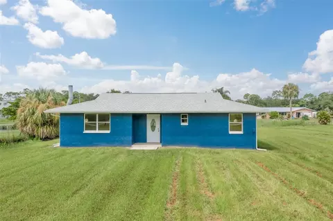 19291 Skipper Rd, North Fort Myers, FL 33917