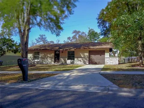 1442 S Hawthorne Ave, Apopka, FL 32703