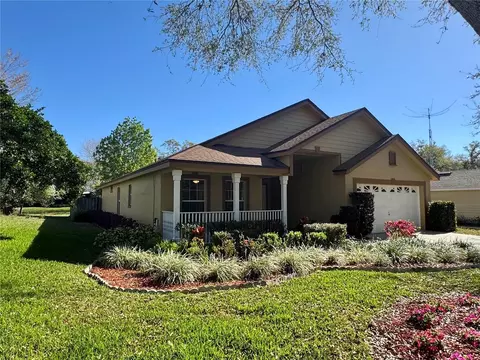 2801 Hardenbergh Ln, Eustis, FL 32726