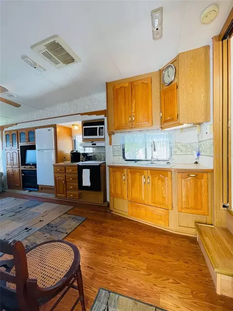 86 Eagle Pt S, Osteen, FL 32764 photo 11