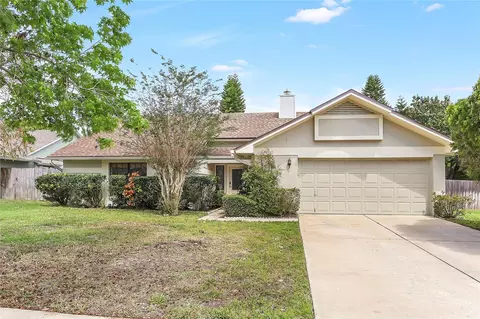 1072 Weaver Dr, Oviedo, FL 32765