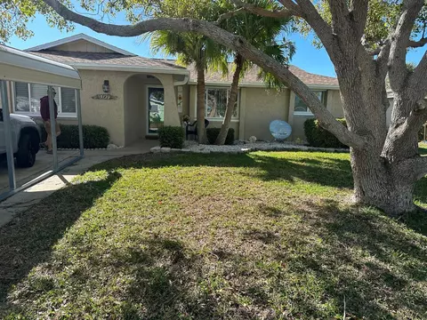 13729 Cox Ave, Hudson, FL 34667