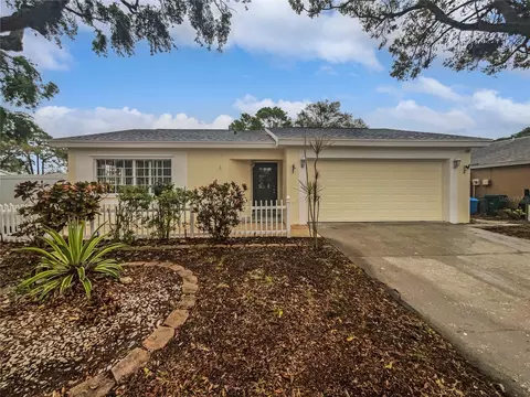 12531 70th St, Largo, FL 33773
