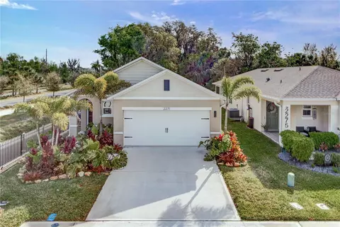 2271 Delhi Pl, Sanford, FL 32771