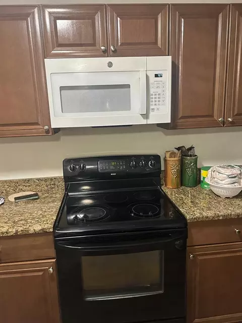 744 Myrtle Ave, Venice, FL 34285 photo 4