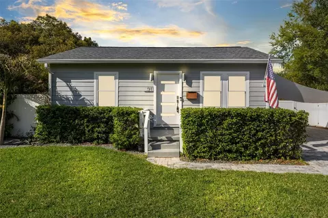 211 E Muriel St, Orlando, FL 32806