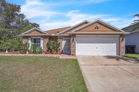 2215 Mallard Creek Cir, Kissimmee, FL 34743