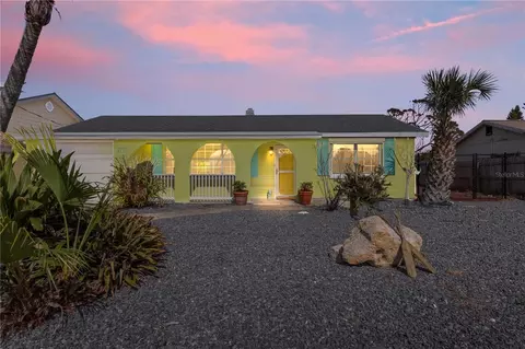 2711 Dach Ave, Daytona Beach Shores, FL 32118