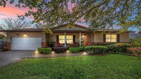 5011 Dorian Ave, Belle Isle, FL 32812