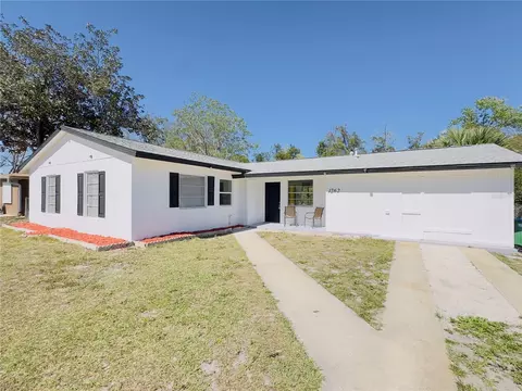 1762 Philadelphia Ct, Deltona, FL 32725