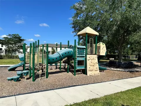 View/Area - 1968 Compass Flower Way, Ocoee, FL 34761 photo 2 of 5