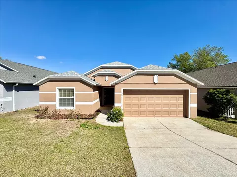 2073 Newtown Rd, Groveland, FL 34736