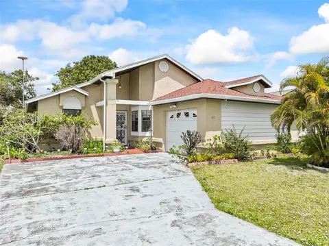 165 Coralwood Cir, Kissimmee, FL 34743