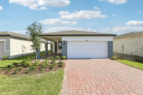 3880 Giorgio Dr, Winter Haven, FL 33884