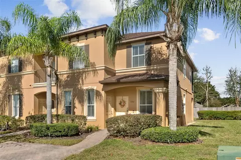 302 Calabria Ave, Davenport, FL 33897