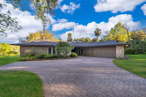 381 Maple Ct, Oviedo, FL 32765