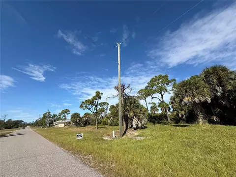 32 Master Dr, Placida, FL 33946 photo 2