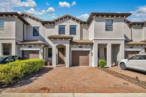 1298 Royal St George Blvd, Davenport, FL 33896