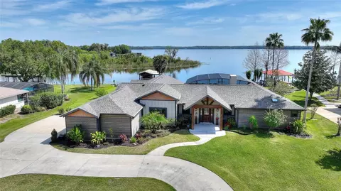 29150 Beauclaire Dr, Tavares, FL 32778