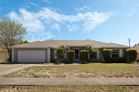 8520 Rose Groves Rd, Orlando, FL 32818