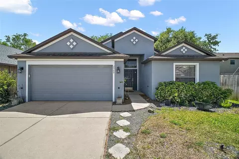 2269 Bracknell Forest Trl, Tavares, FL 32778