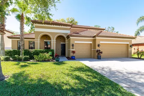 2956 Falconhill Dr, Apopka, FL 32712
