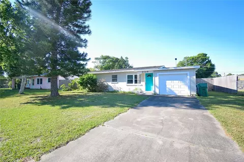 2125 Nottingham Rd, Melbourne, FL 32935