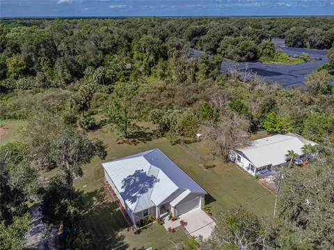 5694 Aragon Ave, De Leon Springs, FL 32130