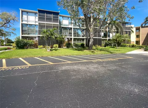 612 Bird Bay Dr S #113, Venice, FL 34285