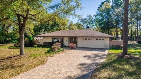 135 Hilltop Pl, Altamonte Springs, FL 32701