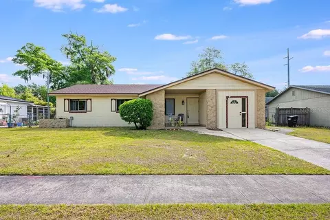 870 Darwin Dr, Altamonte Springs, FL 32701