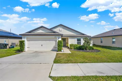 1579 Swan Lake Cir, Dundee, FL 33838