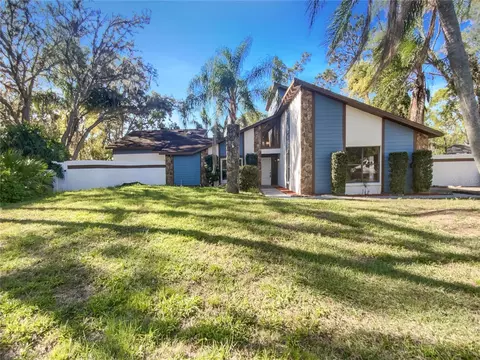 2405 Burlwood Dr, Lutz, FL 33549