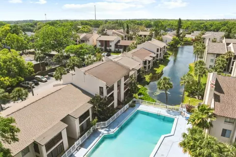 3821 S Lake Dr #224, Tampa, FL 33614