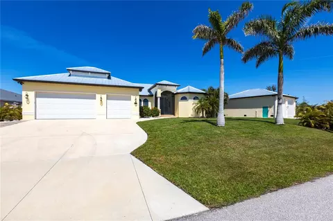 3215 Peace River Dr, Punta Gorda, FL 33983