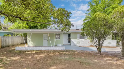 5201 Van Aken Dr, Orlando, FL 32808