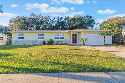 2070 Keyes Ln, Deltona, FL 32738