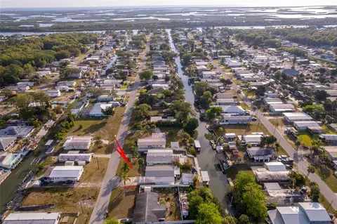 104 Charles St, Edgewater, FL 32141