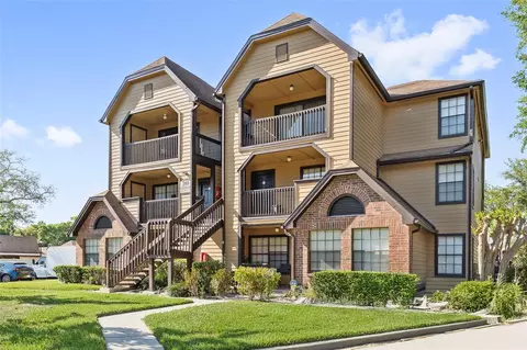 380 Lakepointe Dr #304, Altamonte Springs, FL 32701