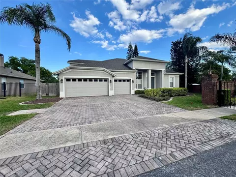 651 Park Forest Ct, Apopka, FL 32703
