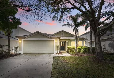 629 Henley Cir, Davenport, FL 33896