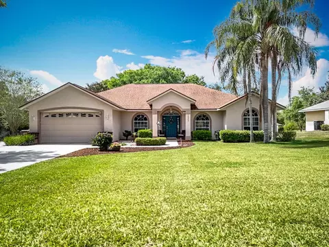 10343 Barrington Ct, Leesburg, FL 34788