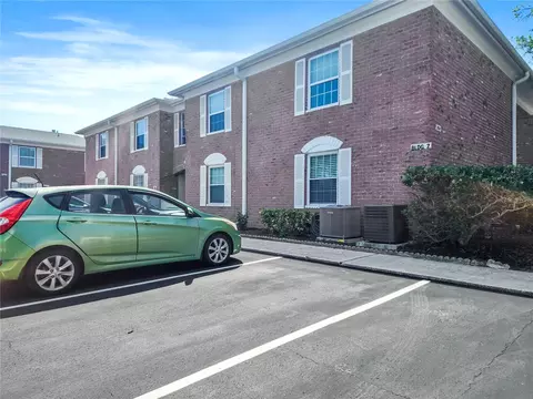 3894 37th St S #43, Saint Petersburg, FL 33711