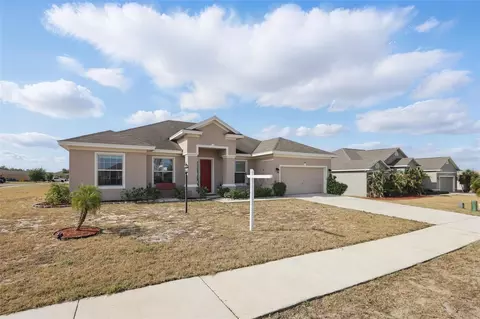 106 Dinner Lake Ave, Lake Wales, FL 33859