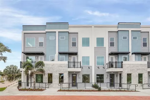 336 Center Lake Ln #A-2, Oviedo, FL 32765