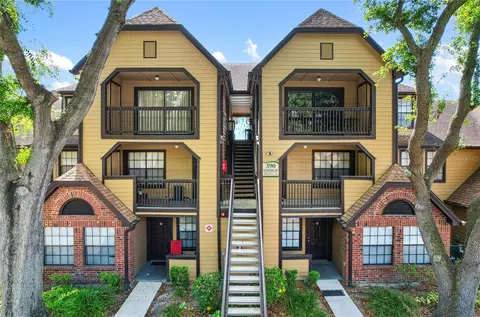 390 Woodside Dr #302, Altamonte Springs, FL 32701