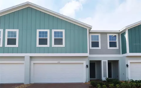 232 Glass Onion Dr, Groveland, FL 34736